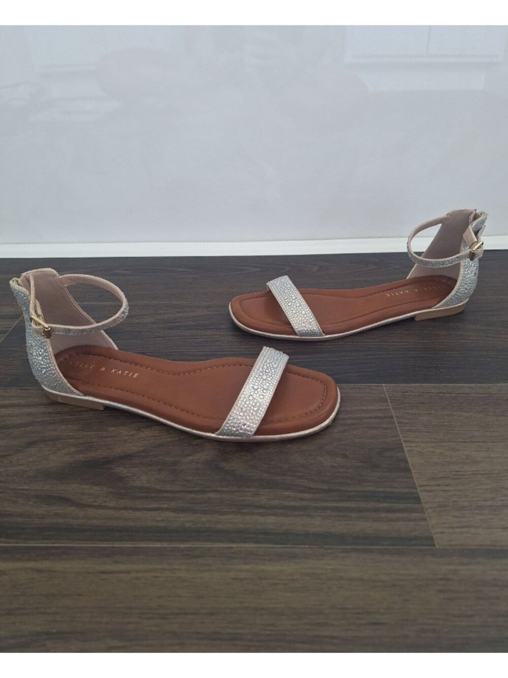 NWOT Kelly & Katie 8.5 Silver Rhinestone Flat Sandals Ankle Strap Bridal Preppy